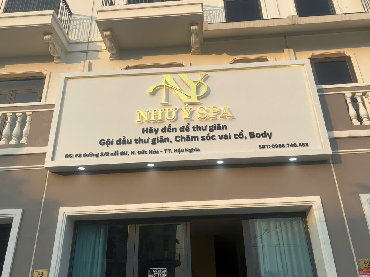 Lắp đặt máy lạnh chuyên nghiệp – Điện Lạnh Đa Năng uy tín