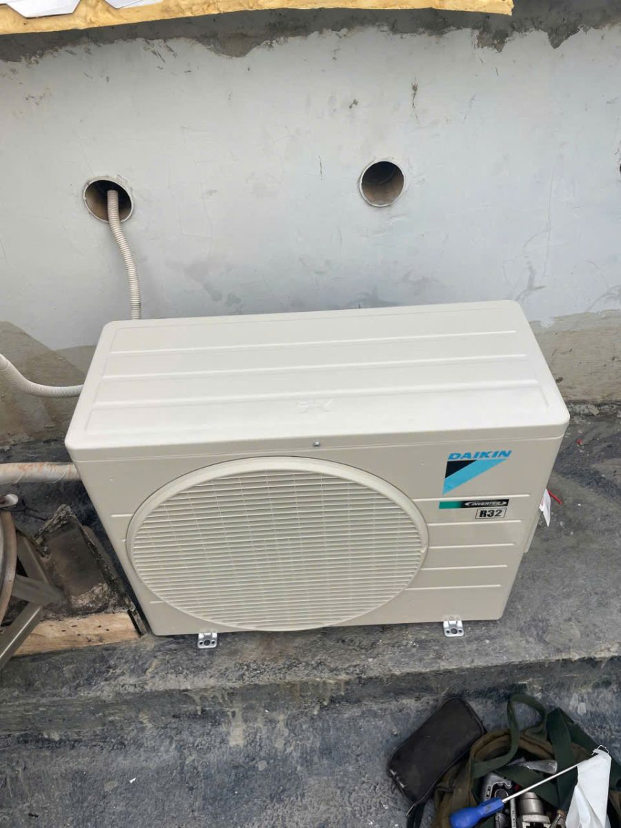 Cung cấp máy lạnh mới dàn nóng Daikin